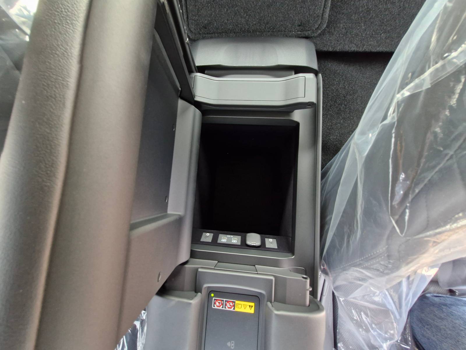 Lexus LX 2026 LX700H VIP - 3.5L PET - 25 SPEAKERS ML thumb 8