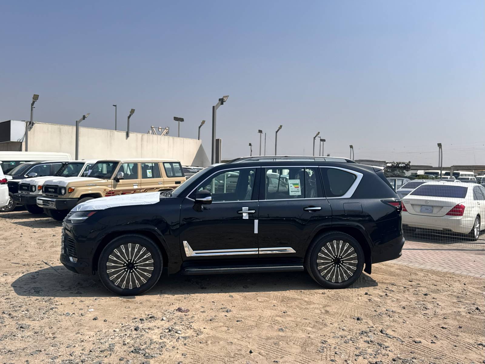 Lexus LX 2026 LX700H VIP - 3.5L PET - 25 SPEAKERS ML thumb 11