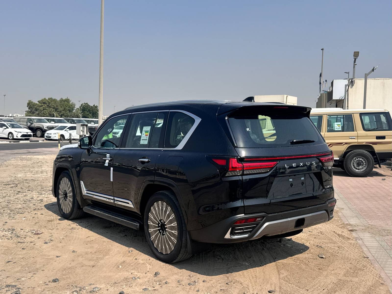 Lexus LX 2026 LX700H VIP - 3.5L PET - 25 SPEAKERS ML thumb 19