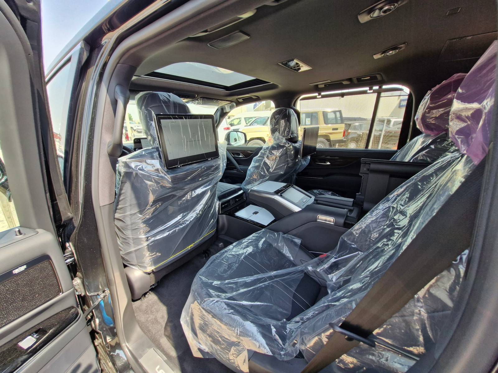 Lexus LX 2026 LX700H VIP - 3.5L PET - 25 SPEAKERS ML thumb 24