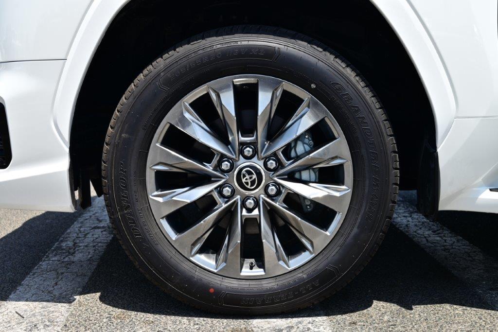 Toyota Land Cruiser 2026 thumb 5