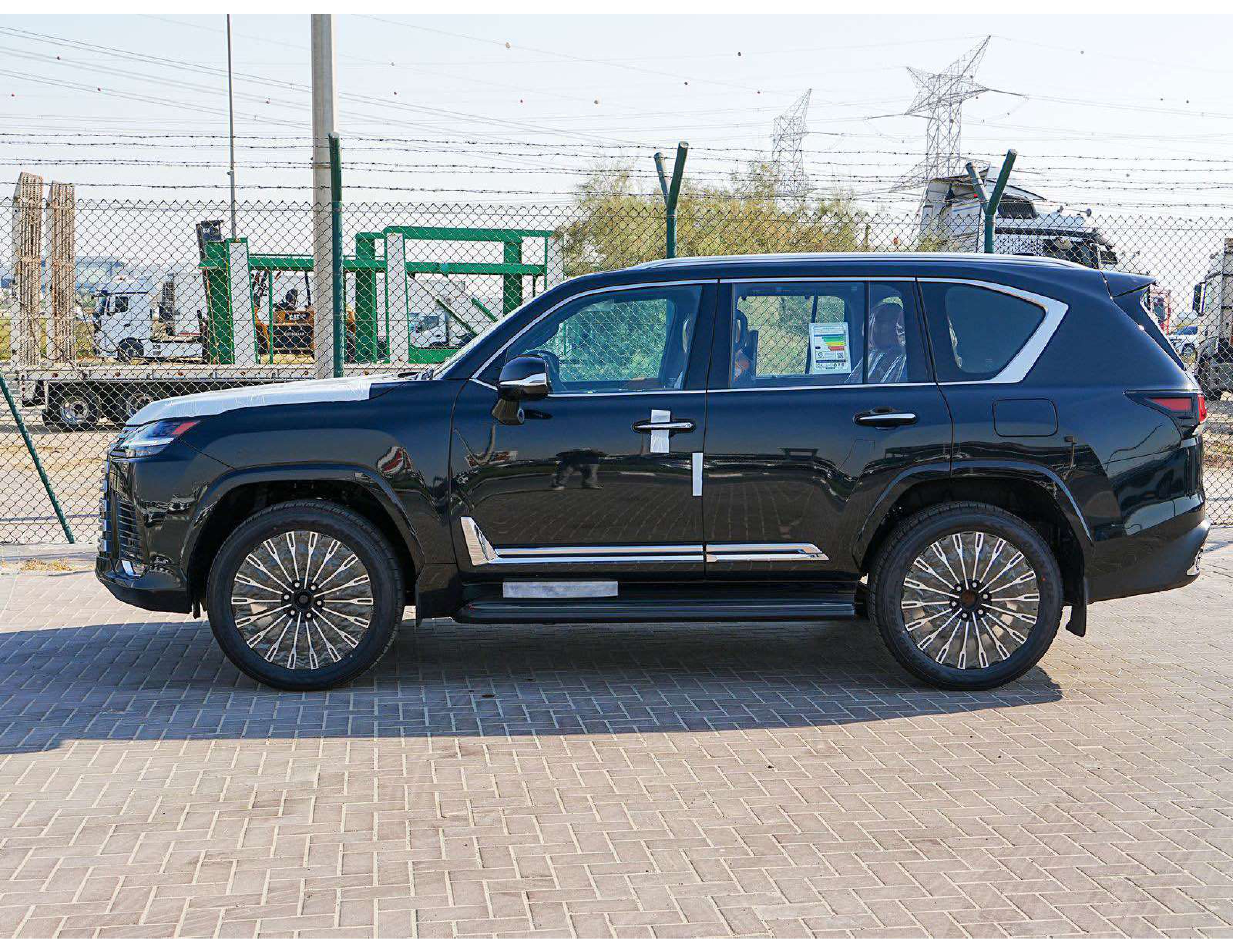 Lexus LX 600 2026 VIP thumb 3