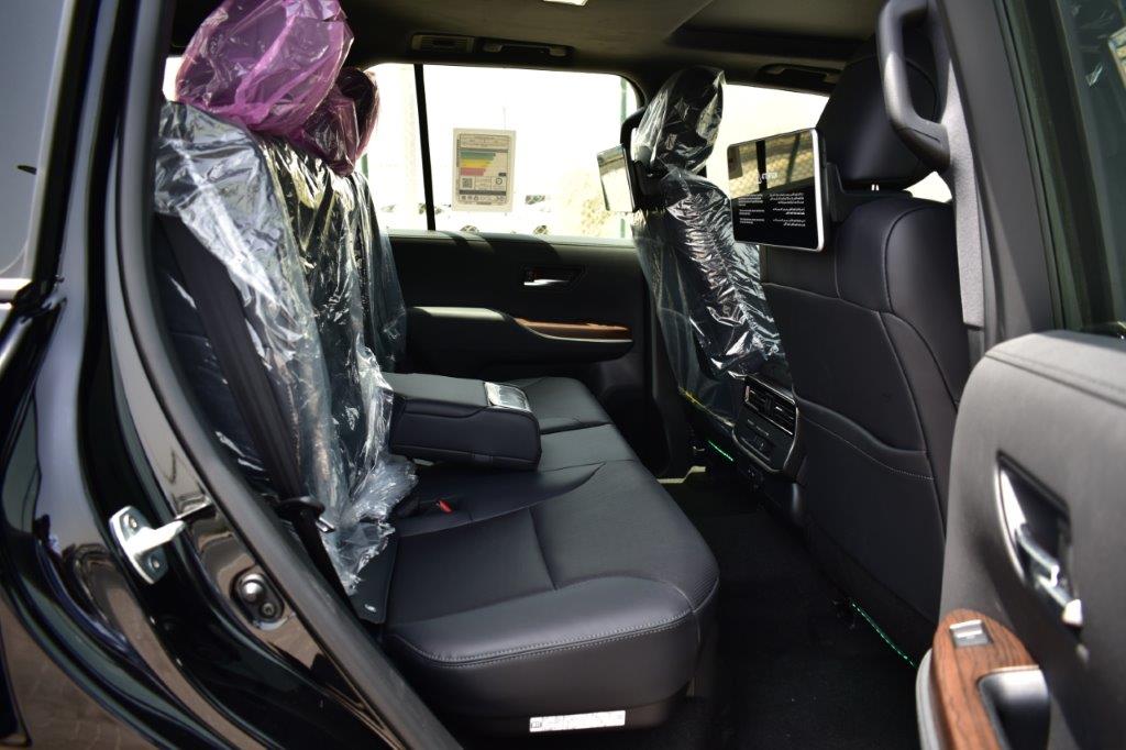 Toyota Land Cruiser 2026 VXR 4.0L Omani thumb 10