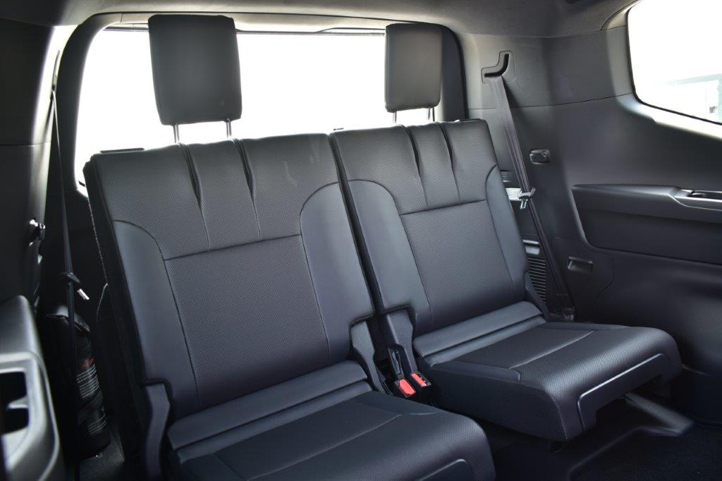 Toyota Land Cruiser 2026 VXR 4.0L Omani thumb 15
