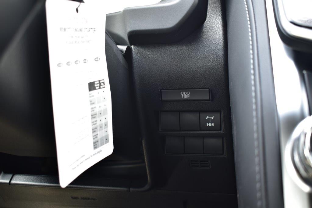 Toyota Land Cruiser 2026 VXR 4.0L Omani thumb 20