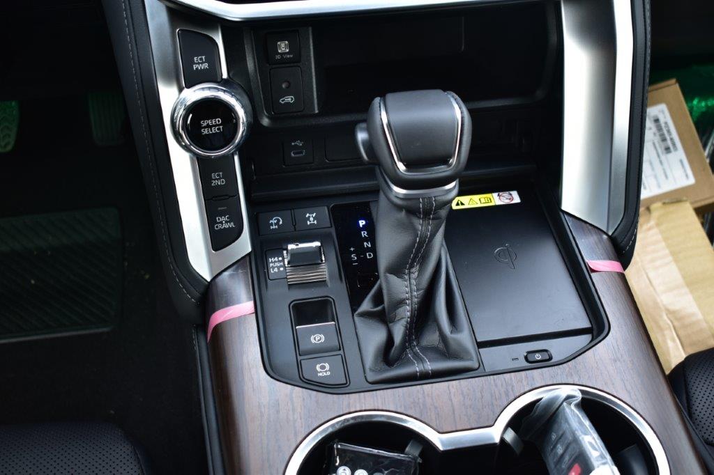 Toyota Land Cruiser 2026 VXR 4.0L Omani thumb 39