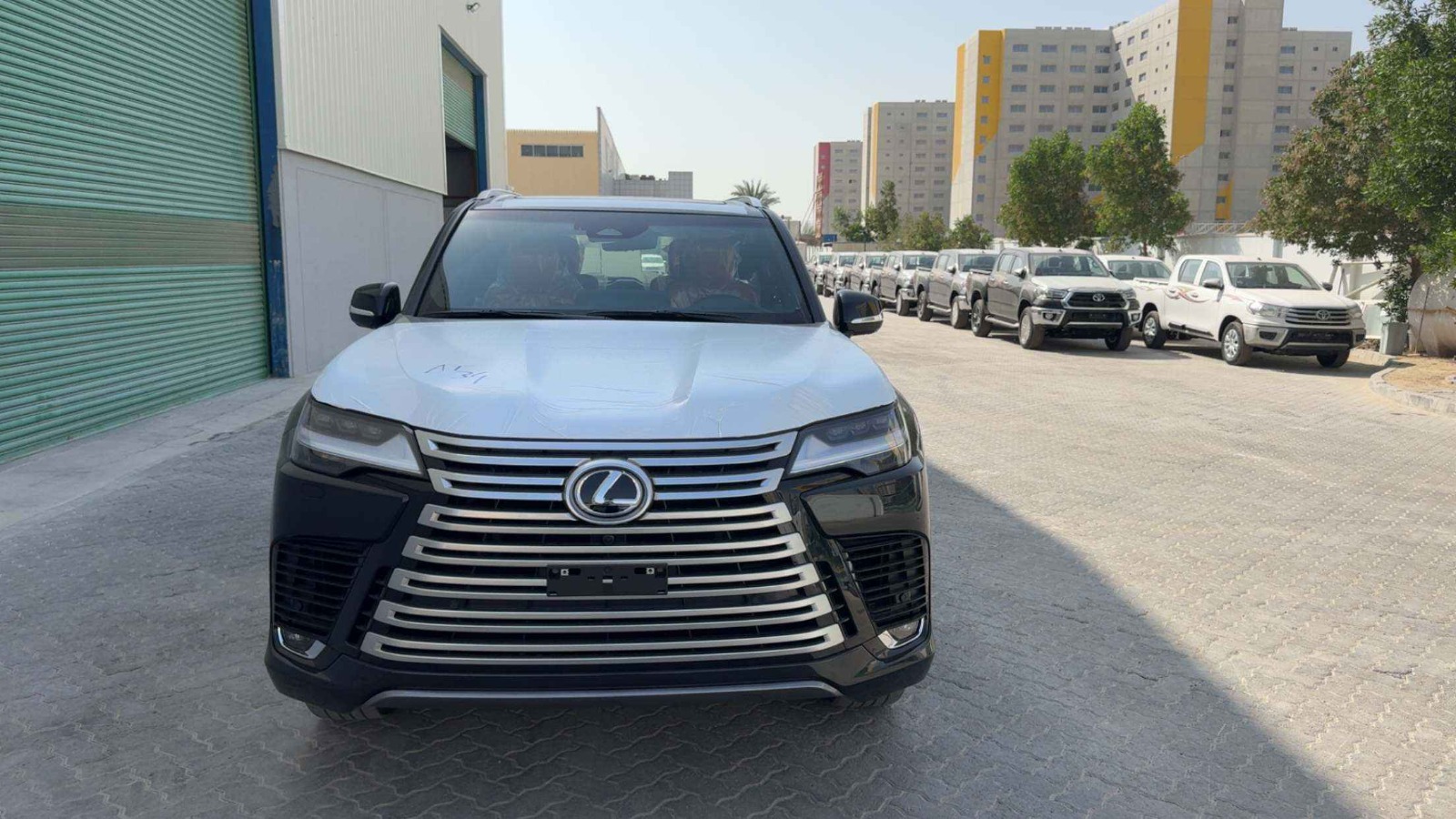 Lexus LX 600 2026 VIP thumb 12