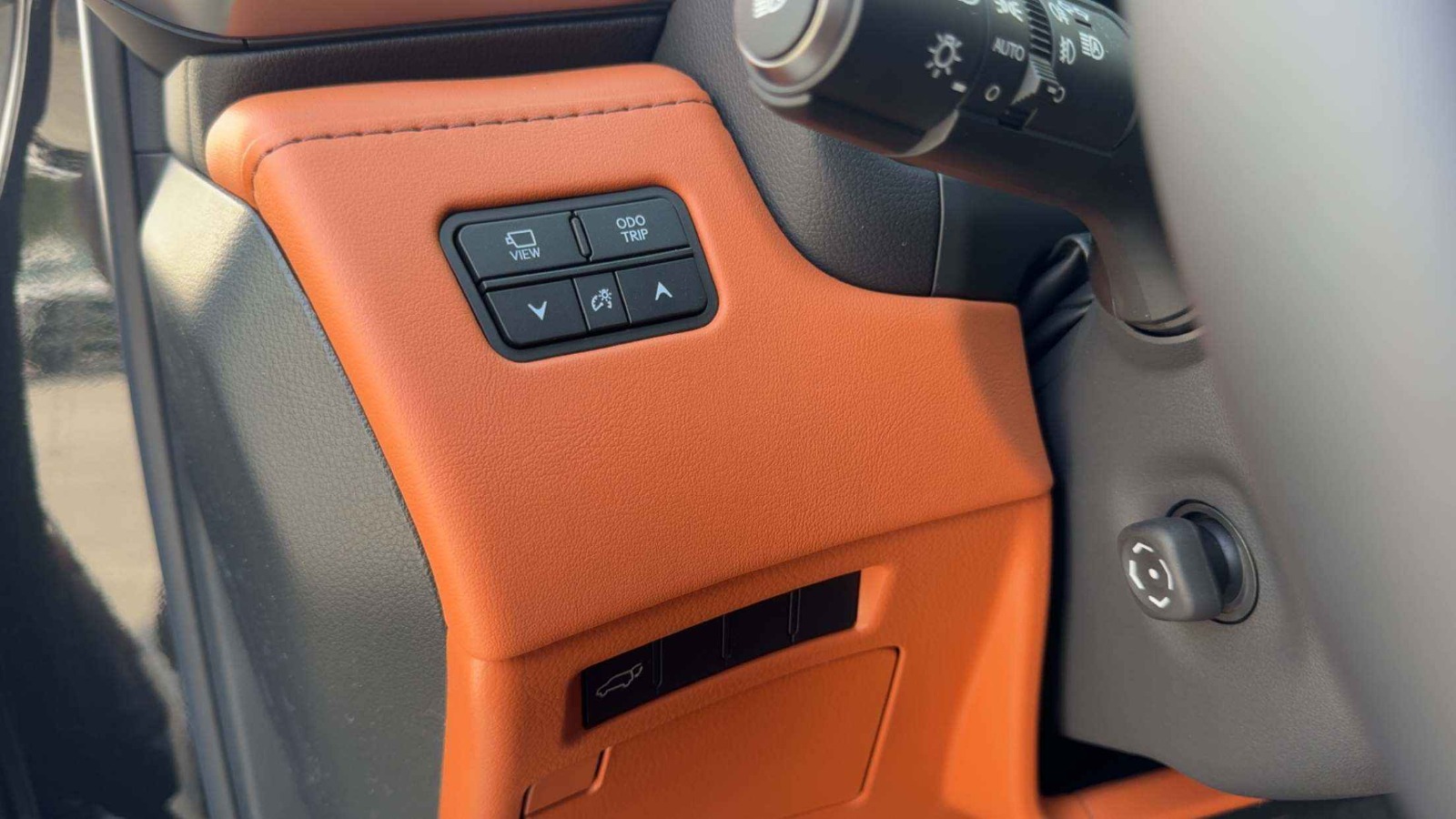Lexus LX 600 2026 VIP thumb 24