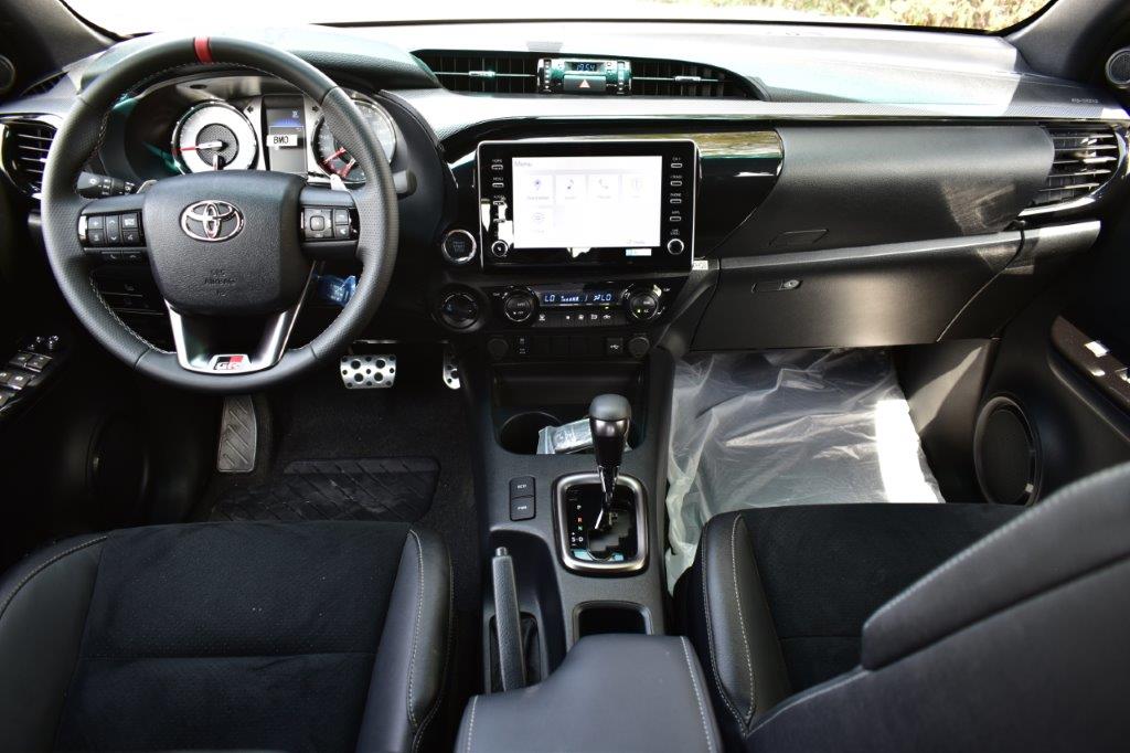 Toyota Hilux 2025 thumb 12