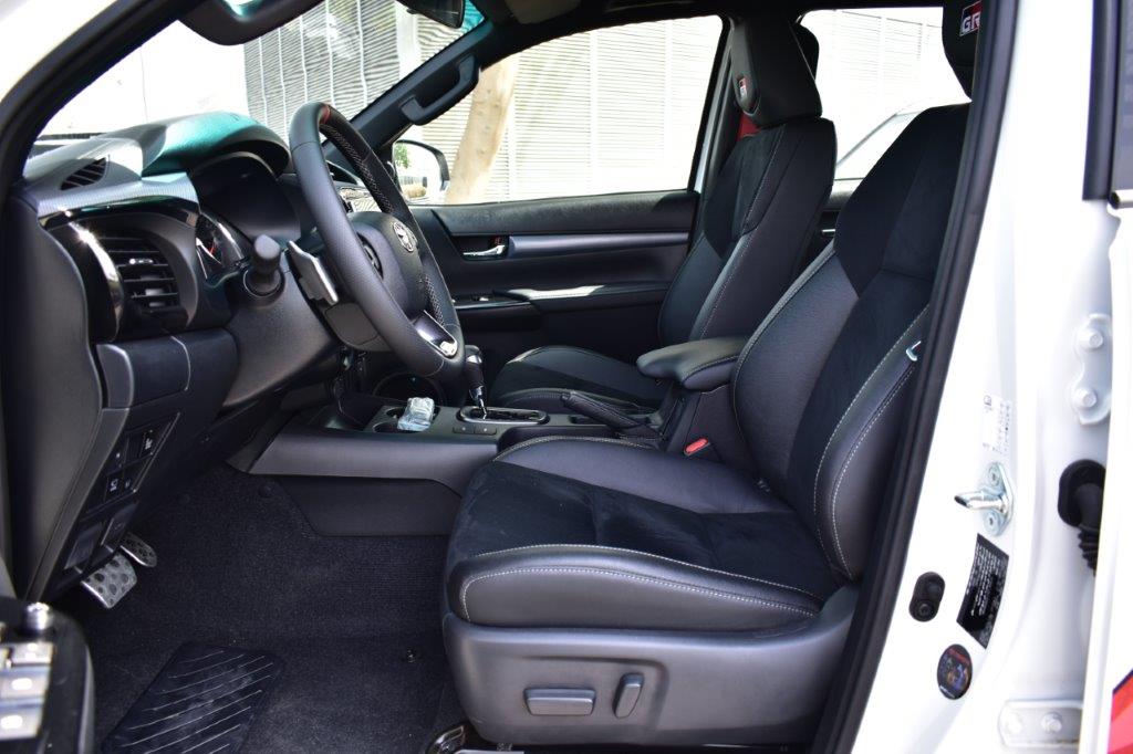 Toyota Hilux 2025 thumb 13