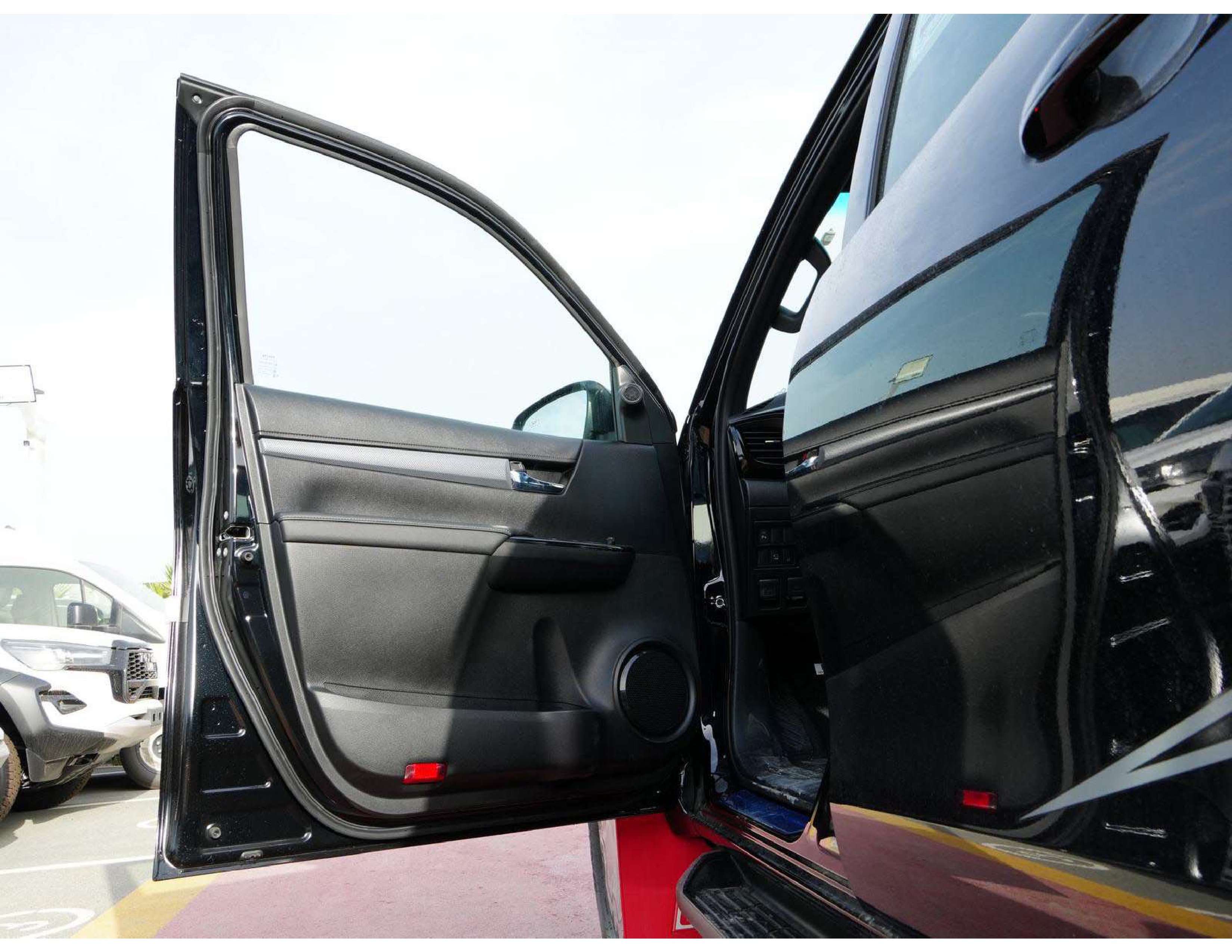 Toyota Hilux 2026 2.8L V4 Diesel GR Sport thumb 9