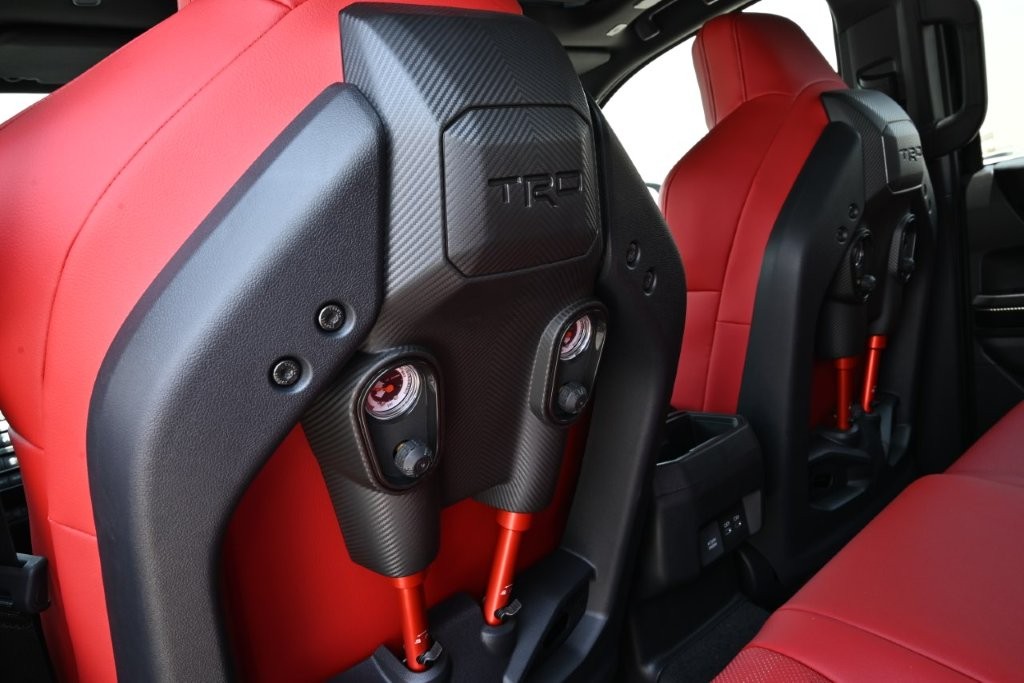 Toyota Tacoma 2026 TRD PRO HYBRID thumb 8