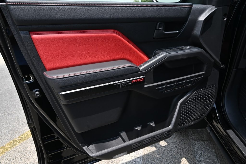Toyota Tacoma 2026 TRD PRO HYBRID thumb 15