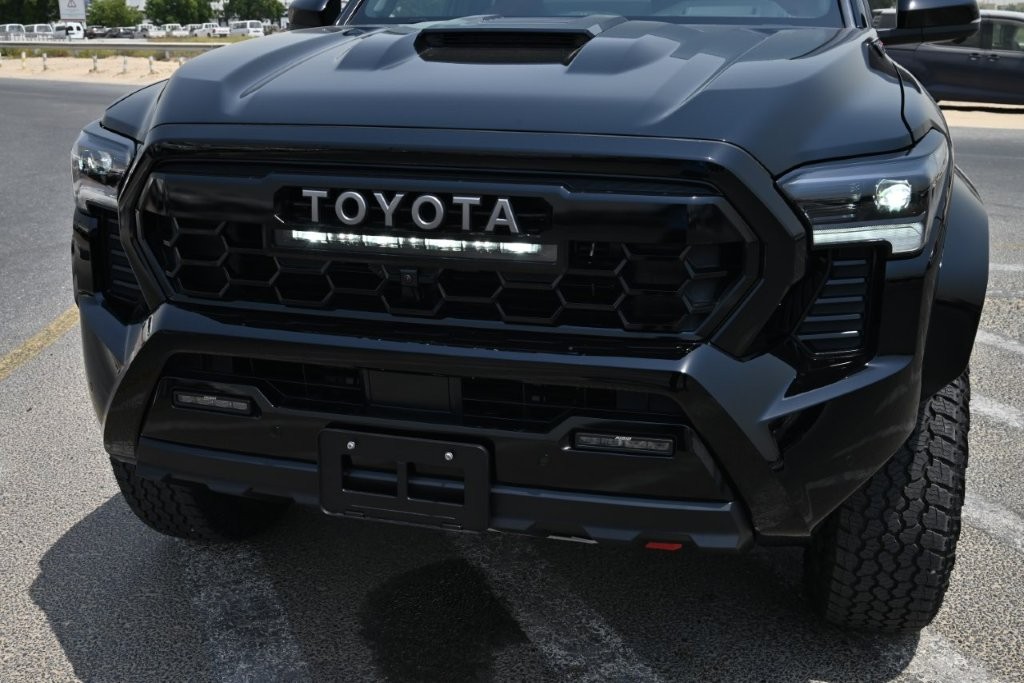 Toyota Tacoma 2026 TRD PRO HYBRID thumb 17