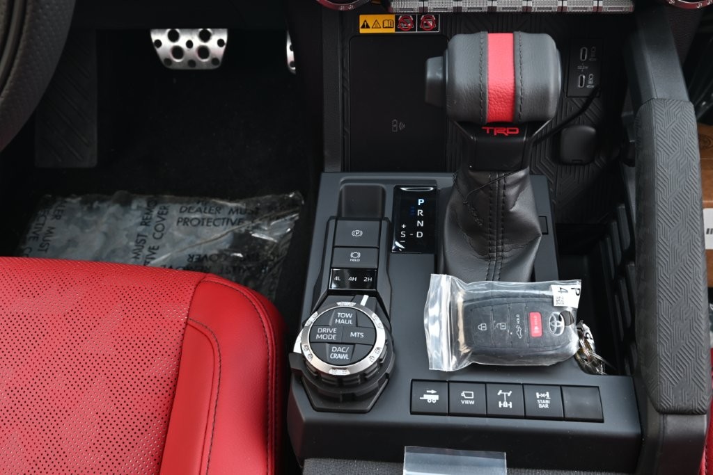 Toyota Tacoma 2026 TRD PRO HYBRID 2.4L thumb 13