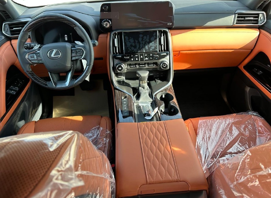 Lexus LX 600 2026 VIP thumb 4