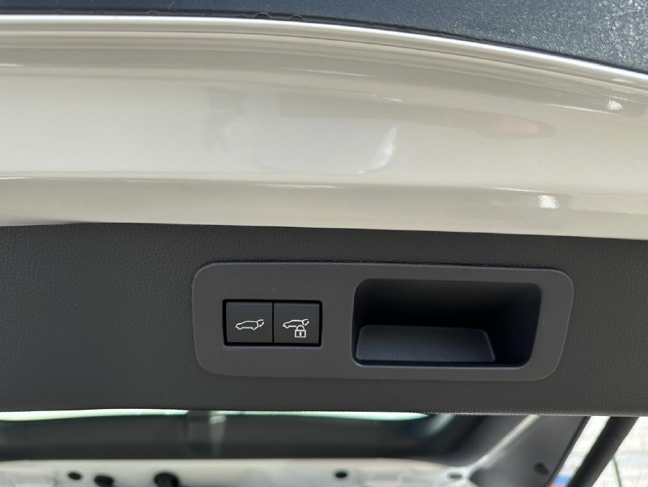 Lexus LX 600 2026 VIP thumb 12