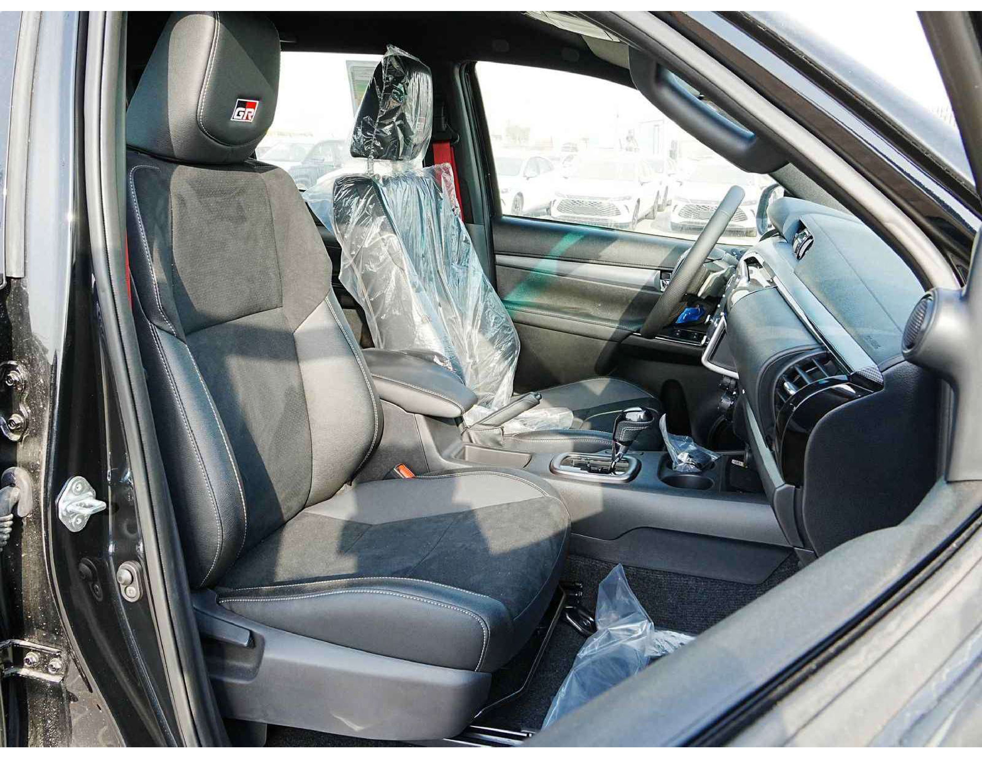 Toyota Hilux 2026 4.0L GR - Sport thumb 7