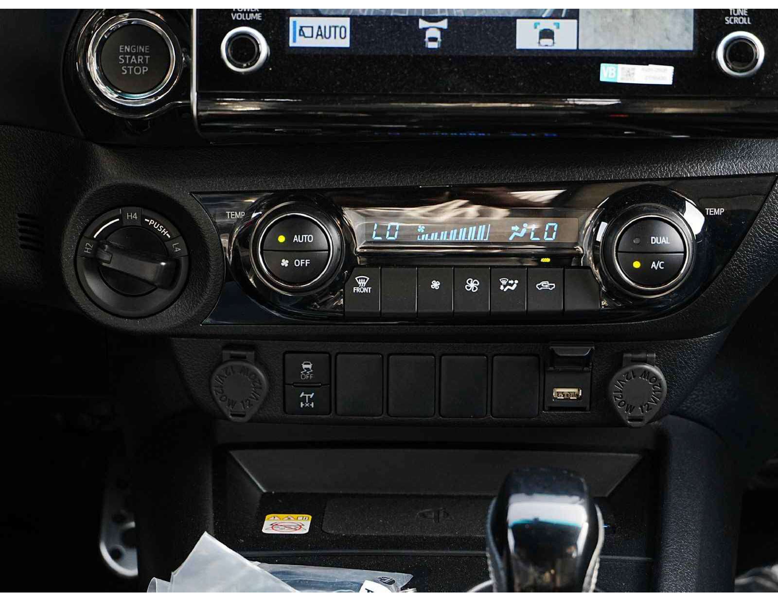 Toyota Hilux 2026 4.0L GR - Sport thumb 14