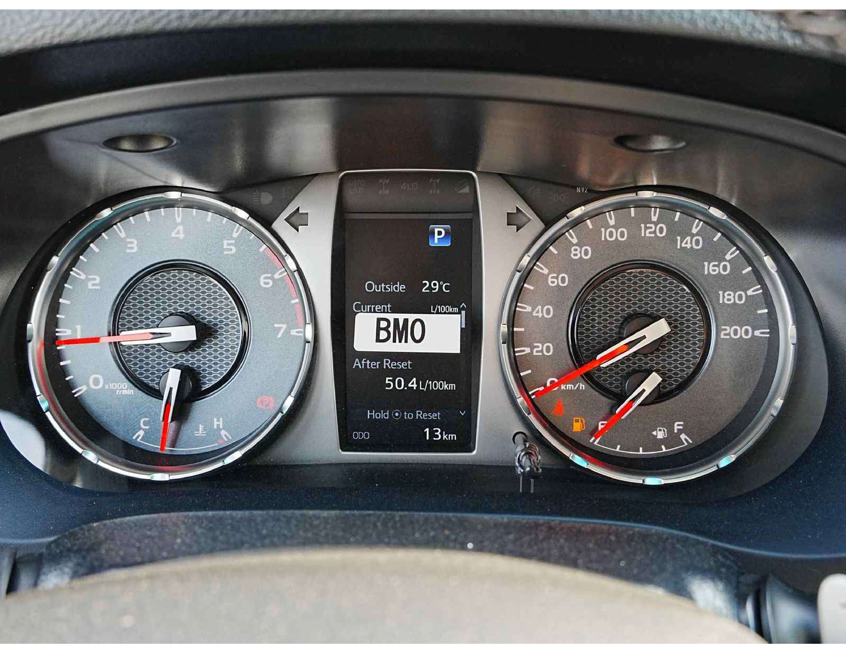 Toyota Hilux 2026 4.0L GR - Sport thumb 21