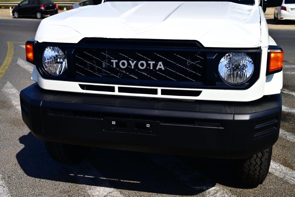 Toyota Land Cruiser 2026 (LC78) 2.8L thumb 2
