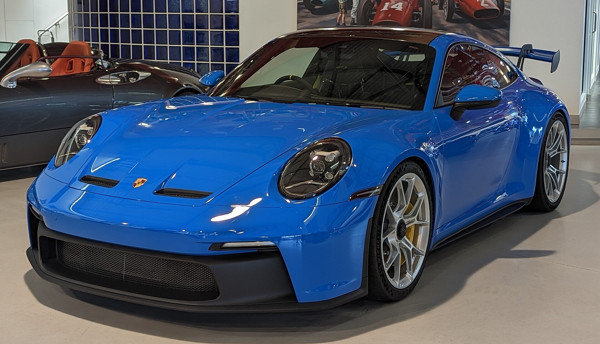 4 generation (992)