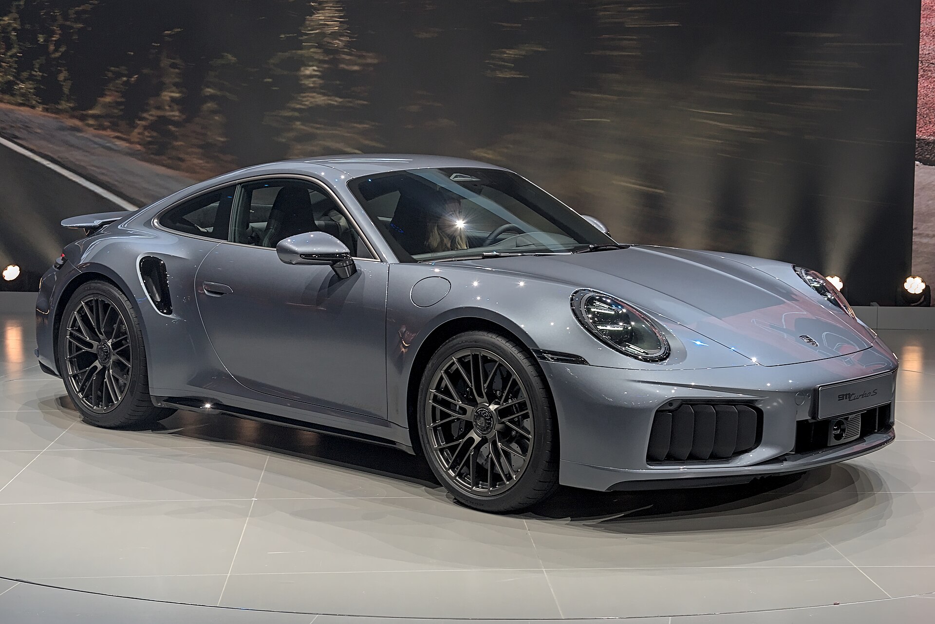4 generation (992) [restyling]