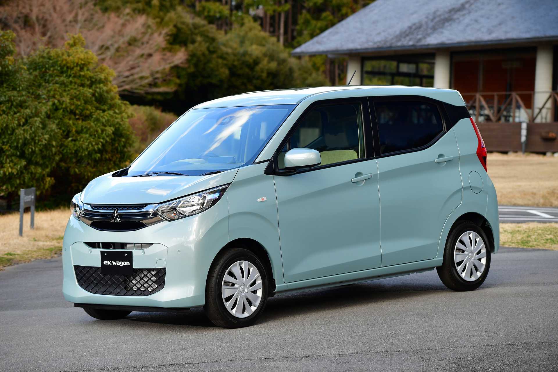 3rd Generation [restyling] (B11W)