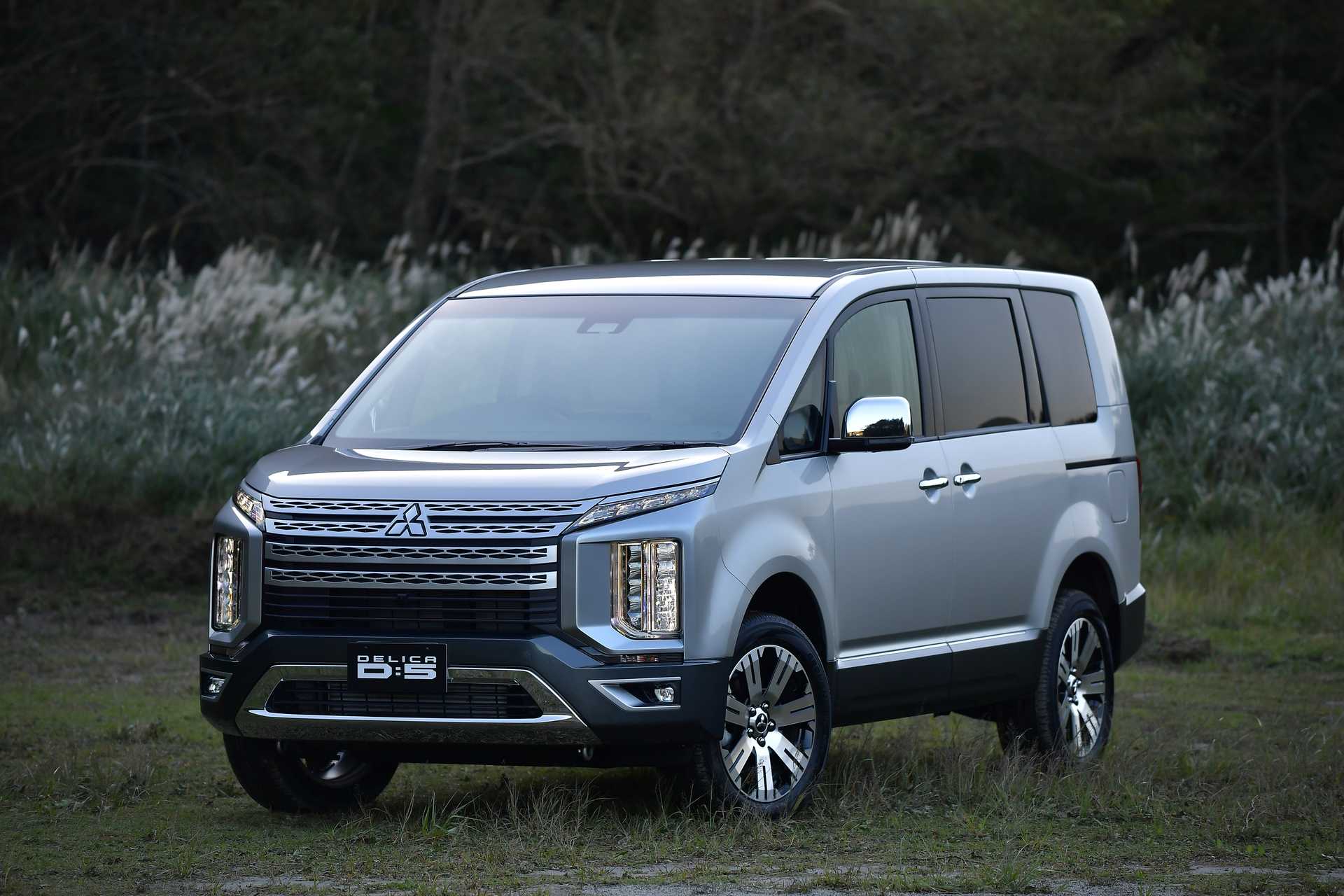 1 generation [restyling] (CV1W)