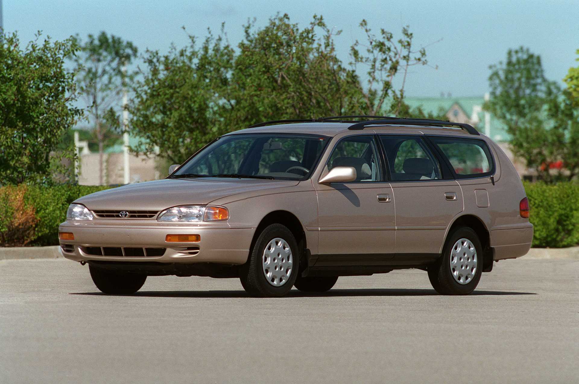 3 generation (XV10)