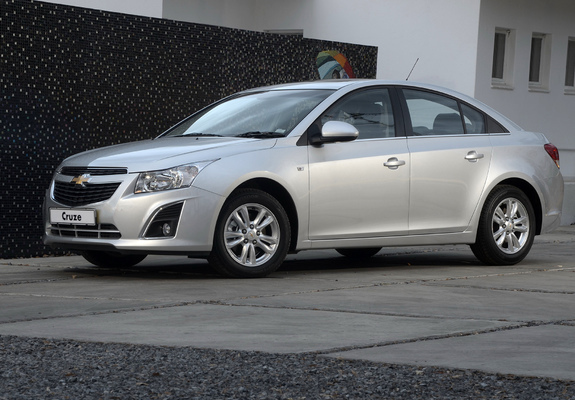 1 generation (J300) [restyling]